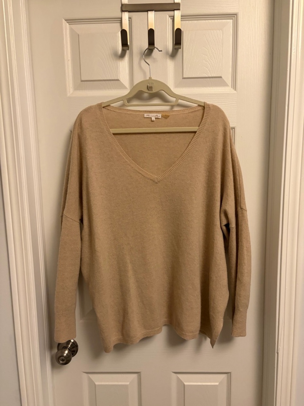 Minnie Rose V-Neck Lightweight Sweater in Camel